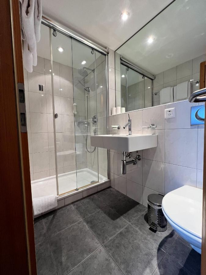 Cresta Sedrun Hotel ภายนอก รูปภาพ